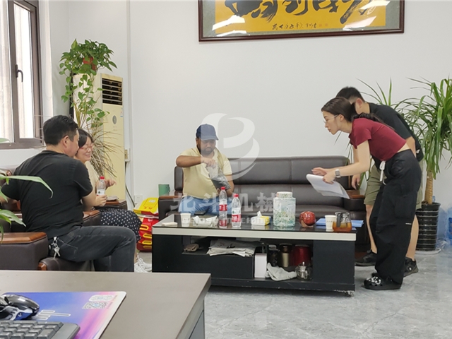 孟加拉國新客戶走進91免费版下载機械