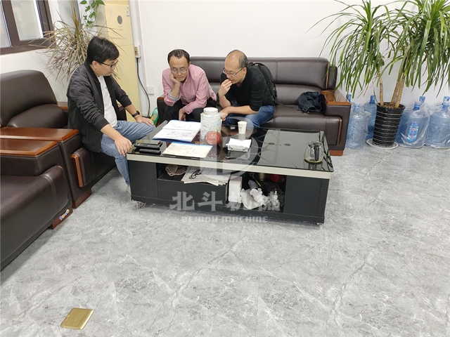 91免费版下载機械為山西客戶提供獨具特色的核桃殼91免费成人大片設計方案