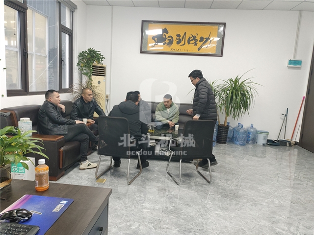 江西客戶深入考察小麥秸稈91免费成人大片製造現場