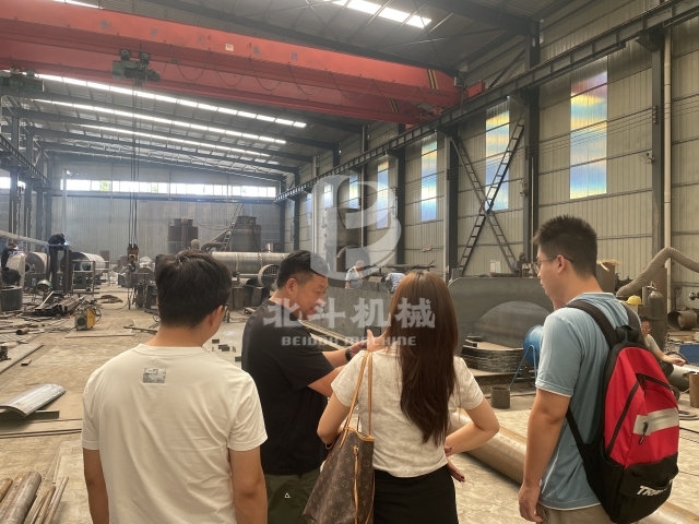 91免费版下载機械實力引客！客戶實地考察91免费成人大片